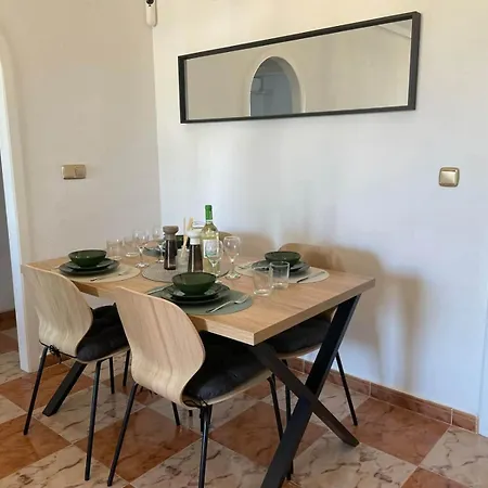 Top-floor 2br With Private Solarium & Mountain View's *